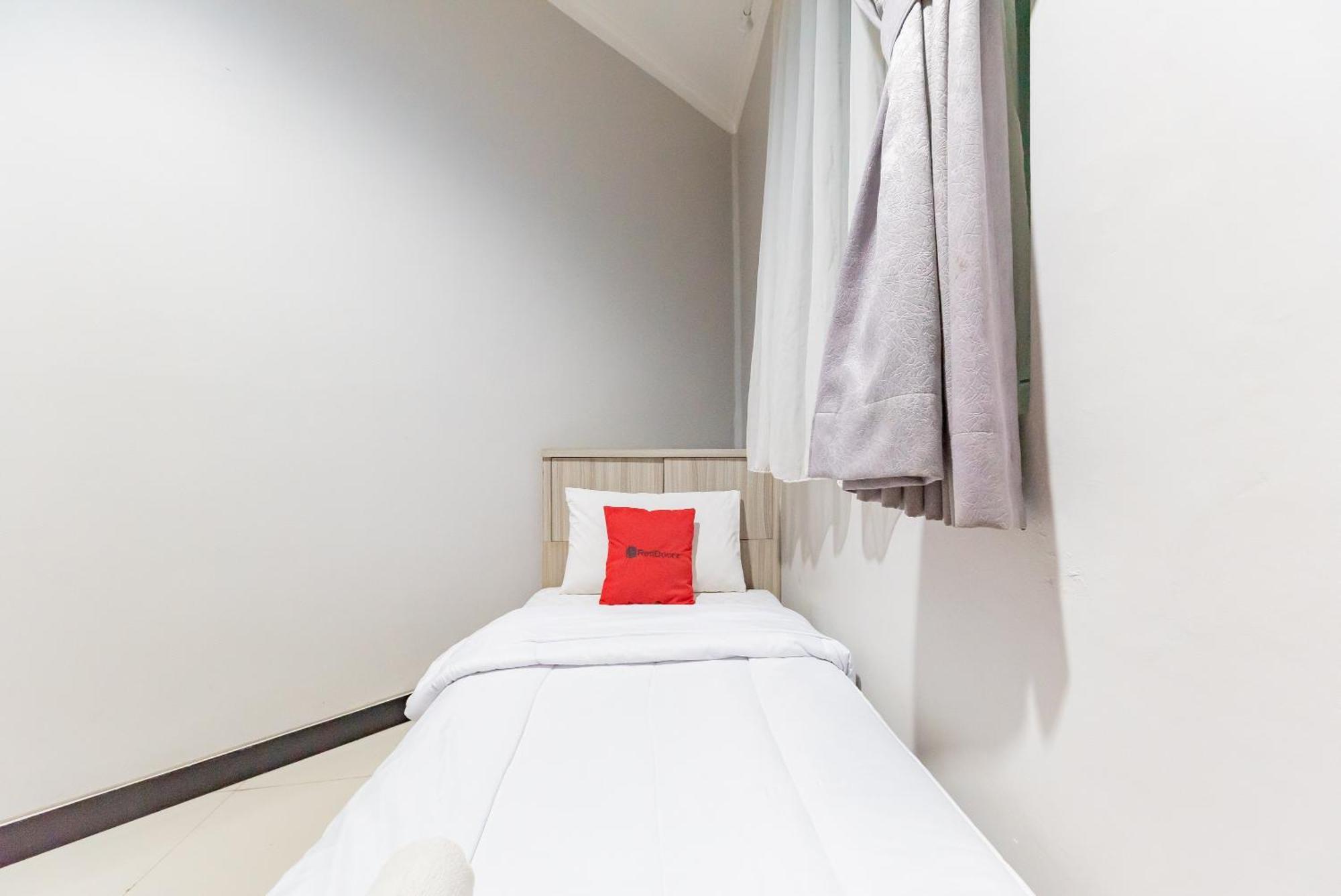 Reddoorz Near Botani Square Mall Bogor Dış mekan fotoğraf
